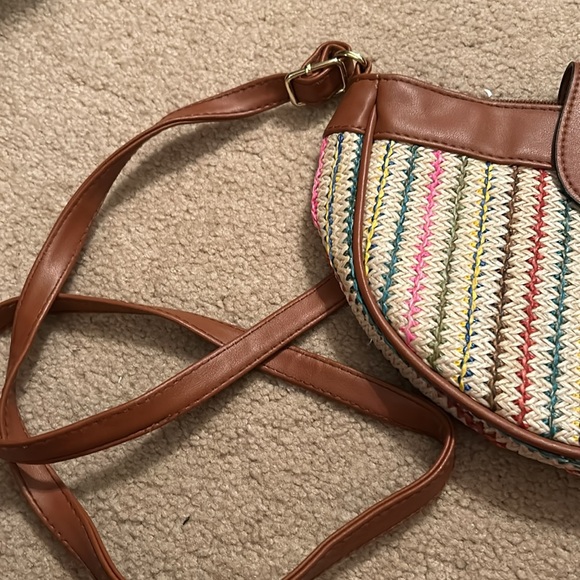 Small colorful purse 🩷 - Picture 2 of 6